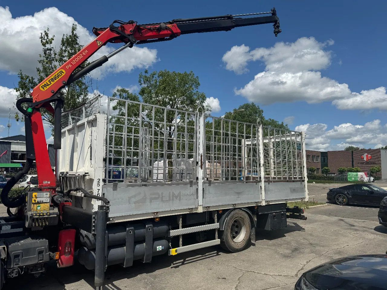 Scania P280 4X2 EURO 6 PALFINGER PK12002 + REMOTE CONTR - משאית צד נופל/ שטוחה, משאית מנוף: תמונה 5 Scania P280 4X2 EURO 6 PALFINGER PK12002 + REMOTE CONTR - משאית צד נופל/ שטוחה, משאית מנוף: תמונה 5