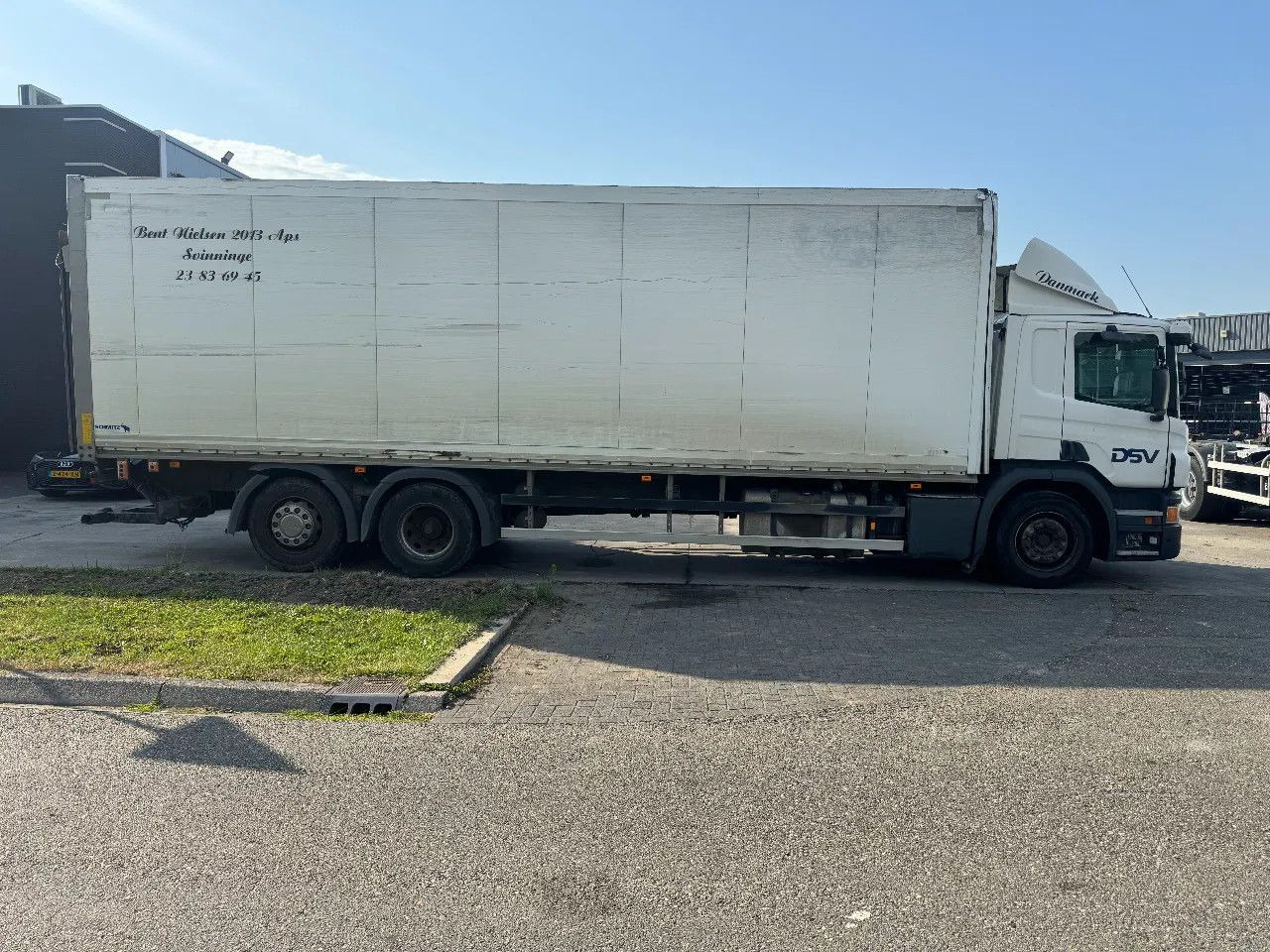 Scania P280 6X2 SCHMITZ BOX + ZEPRO 2000KG LIFT EURO 6 - משאית תיבה: תמונה 4 Scania P280 6X2 SCHMITZ BOX + ZEPRO 2000KG LIFT EURO 6 - משאית תיבה: תמונה 4