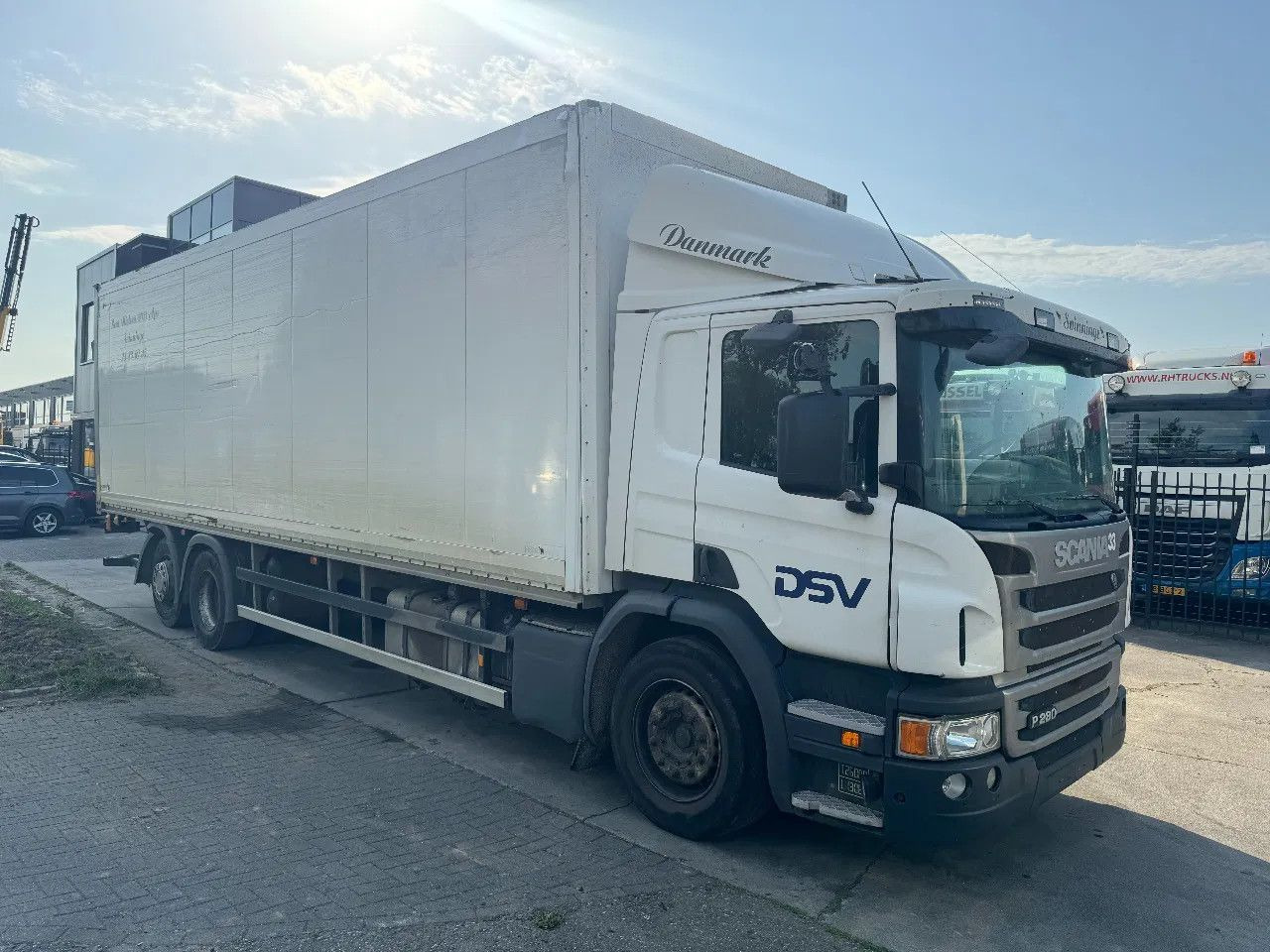 Scania P280 6X2 SCHMITZ BOX + ZEPRO 2000KG LIFT EURO 6 - משאית תיבה: תמונה 3 Scania P280 6X2 SCHMITZ BOX + ZEPRO 2000KG LIFT EURO 6 - משאית תיבה: תמונה 3