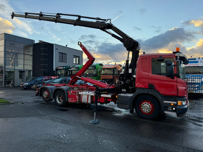 Scania P320 6X2 - EURO 6 + HIAB XS 144 HIPRO + REMOTE + HIAB HOOK + RETARDER - משאית הרמת וו, משאית מנוף: תמונה 3 Scania P320 6X2 - EURO 6 + HIAB XS 144 HIPRO + REMOTE + HIAB HOOK + RETARDER - משאית הרמת וו, משאית מנוף: תמונה 3