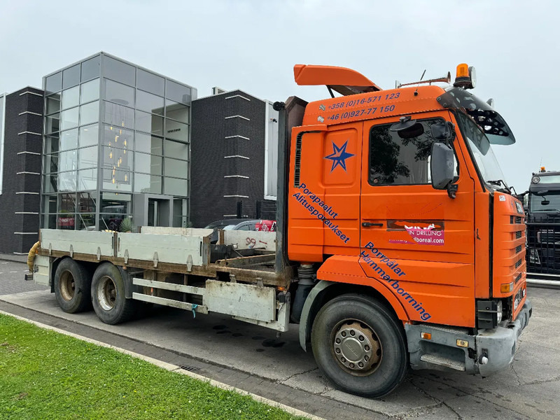 Scania R143-500 V8 6X4 + MANUAL GEARBOX - משאית צד נופל/ שטוחה: תמונה 3 Scania R143-500 V8 6X4 + MANUAL GEARBOX - משאית צד נופל/ שטוחה: תמונה 3