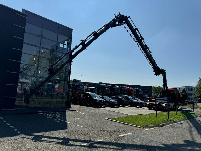 Scania R560 V8 8X2 + EFFER CRANE 1550 6S + FLYJIP 6XHYDR + REMOTE + WINCH - משאית מנוף: תמונה 5 Scania R560 V8 8X2 + EFFER CRANE 1550 6S + FLYJIP 6XHYDR + REMOTE + WINCH - משאית מנוף: תמונה 5