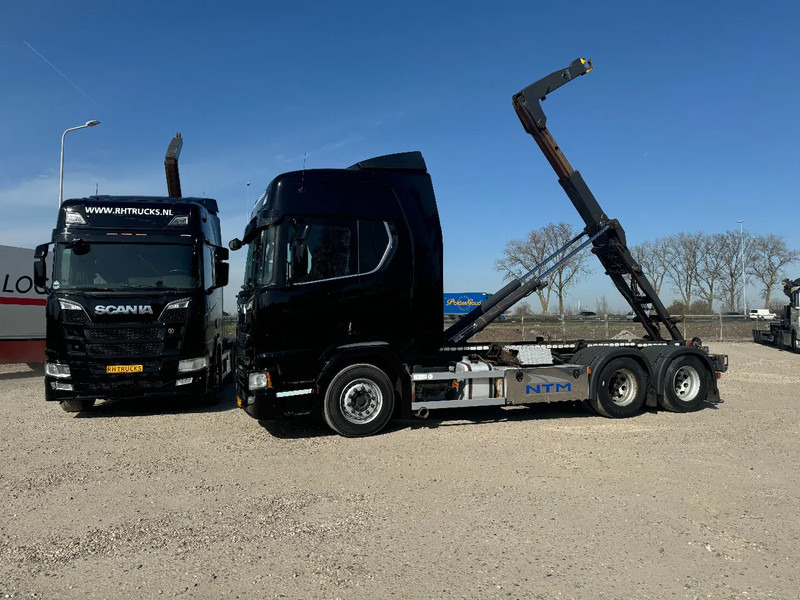 Scania R580 V8 6X2 VDL HOOK 20T RETARDER EURO 6 2 UNITS - משאית הרמת וו: תמונה 2 Scania R580 V8 6X2 VDL HOOK 20T RETARDER EURO 6 2 UNITS - משאית הרמת וו: תמונה 2