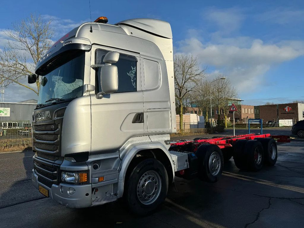 Scania R730 V8 8X4 EURO 6 BIG AXLES - משאית עם שלדת תא: תמונה 2 Scania R730 V8 8X4 EURO 6 BIG AXLES - משאית עם שלדת תא: תמונה 2