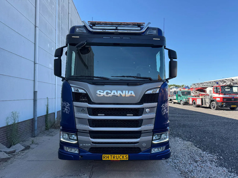 Scania R730 V8 8X4 EURO 6 HUB REDUCTION RETARDER - משאית עם שלדת תא: תמונה 2 Scania R730 V8 8X4 EURO 6 HUB REDUCTION RETARDER - משאית עם שלדת תא: תמונה 2