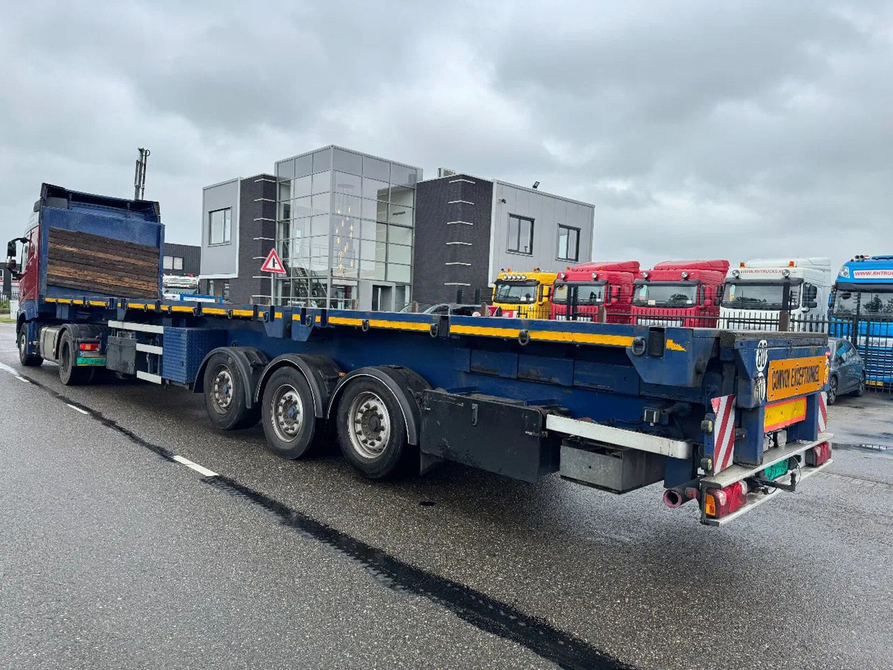 Schmidt HAGEN 3 AXLE + LIFTING AXLE - סמיטריילר צד נופל/ שטוח: תמונה 5 Schmidt HAGEN 3 AXLE + LIFTING AXLE - סמיטריילר צד נופל/ שטוח: תמונה 5