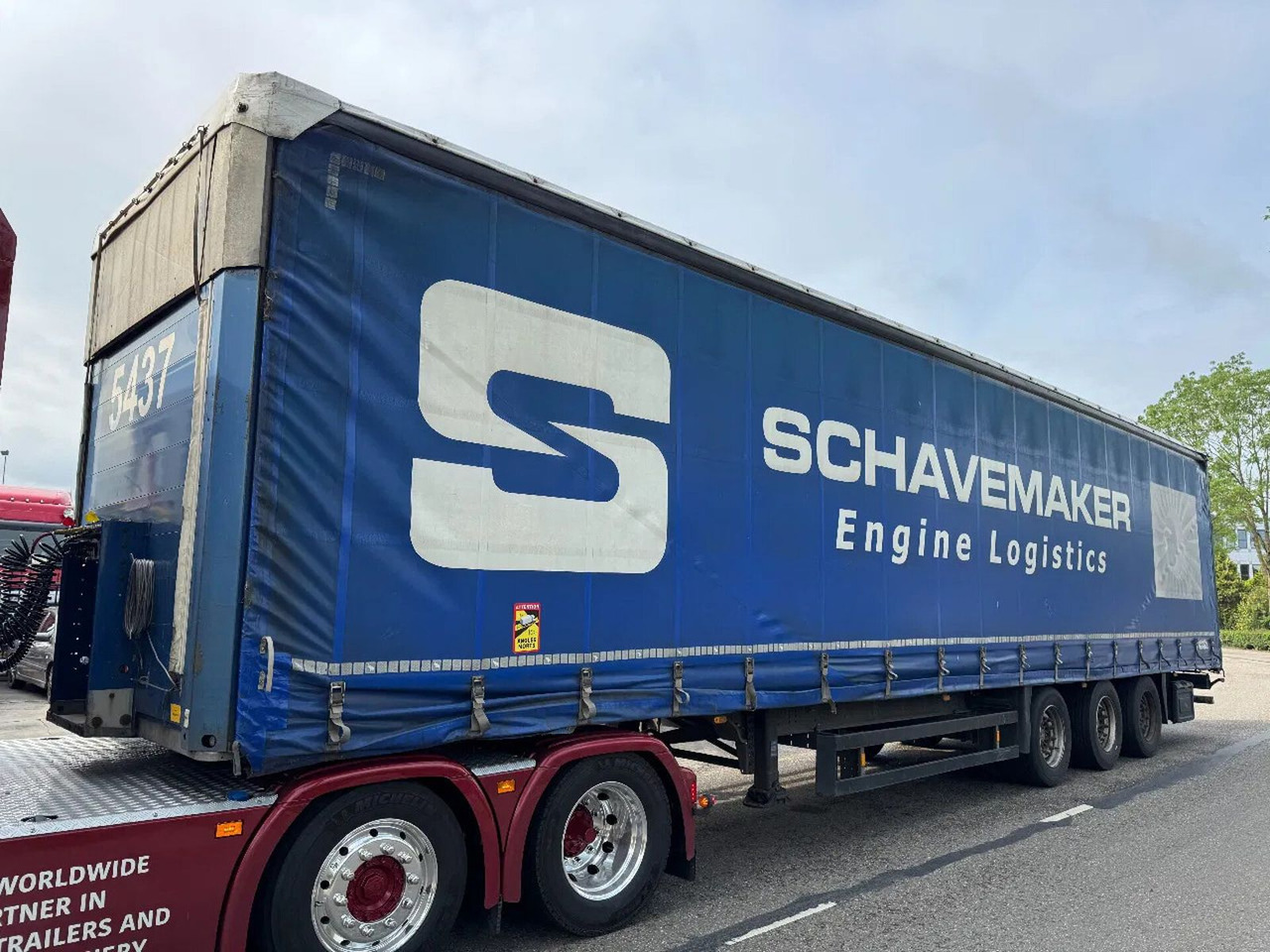 Schmitz Cargobull SCS 24/L - 3 AXLE SAF MEGA - סמיטריילר עם וילונות צד: תמונה 1 Schmitz Cargobull SCS 24/L - 3 AXLE SAF MEGA - סמיטריילר עם וילונות צד: תמונה 1