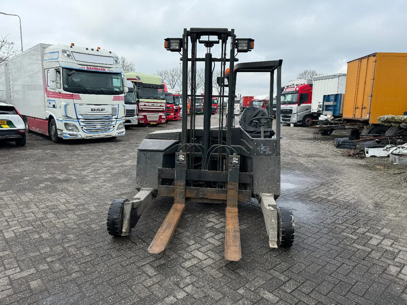 Terberg TKL 3X3 M 2000 KG KINGLIFTER 3,6 METER HEIGH CE MARK - מלגזה מותקנת על משאית: תמונה 3 Terberg TKL 3X3 M 2000 KG KINGLIFTER 3,6 METER HEIGH CE MARK - מלגזה מותקנת על משאית: תמונה 3