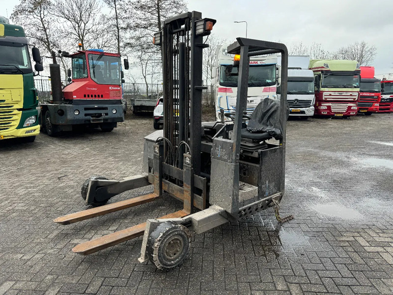 Terberg TKL 3X3 M 2000 KG KINGLIFTER 3,6 METER HEIGH CE MARK - מלגזה מותקנת על משאית: תמונה 1 Terberg TKL 3X3 M 2000 KG KINGLIFTER 3,6 METER HEIGH CE MARK - מלגזה מותקנת על משאית: תמונה 1