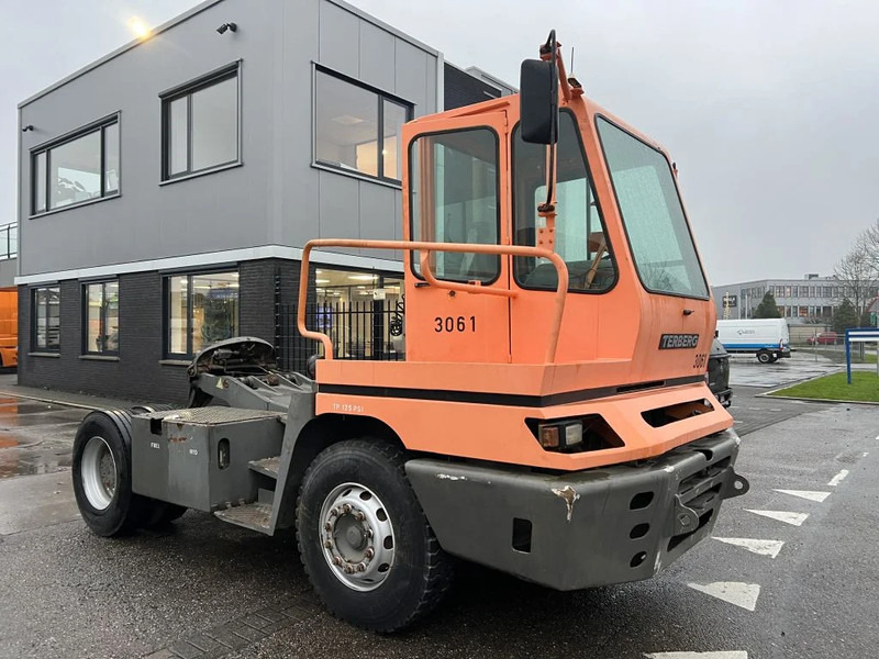Terberg YT 222 YT222 - טרקטור מסוף: תמונה 3 Terberg YT 222 YT222 - טרקטור מסוף: תמונה 3