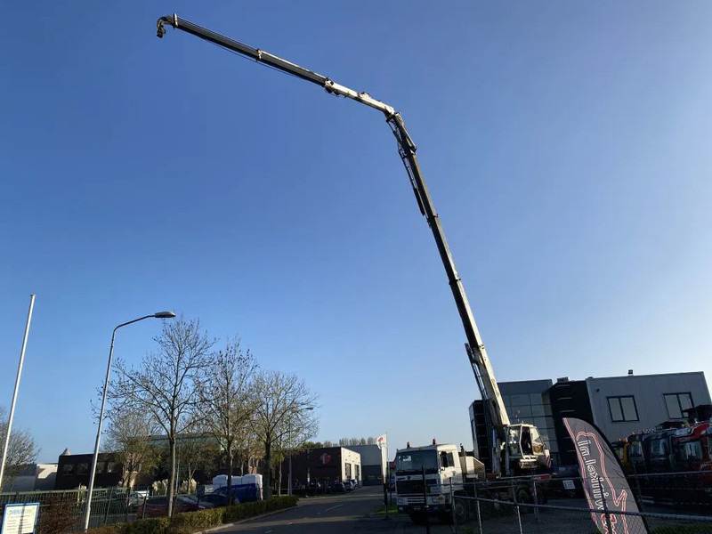 Volvo F 12 8X4 + CORMACH 87000 CRANE - 8.642 HOURS - משאית מנוף: תמונה 2 Volvo F 12 8X4 + CORMACH 87000 CRANE - 8.642 HOURS - משאית מנוף: תמונה 2