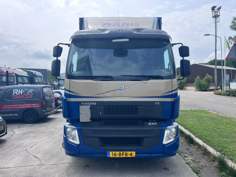 Volvo FE 250 4X2 EURO 6 - 19 TON + DHOLLANDIA - משאית וילונות צד: תמונה 2 Volvo FE 250 4X2 EURO 6 - 19 TON + DHOLLANDIA - משאית וילונות צד: תמונה 2