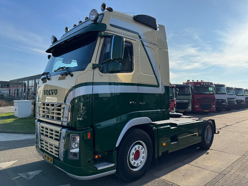 Volvo FH 16.550 4X2 - EURO 3 + FULL SPOILER + MANUAL GEAR - יחידת טרקטור: תמונה 1 Volvo FH 16.550 4X2 - EURO 3 + FULL SPOILER + MANUAL GEAR - יחידת טרקטור: תמונה 1