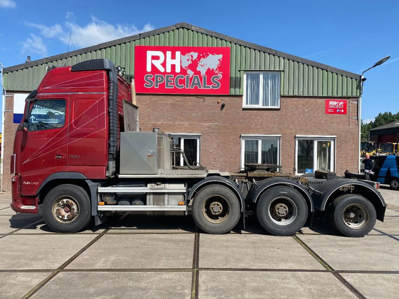 Volvo FH 16.700 FH16-700 8X4 140 TON FULL STEEL - יחידת טרקטור: תמונה 1 Volvo FH 16.700 FH16-700 8X4 140 TON FULL STEEL - יחידת טרקטור: תמונה 1