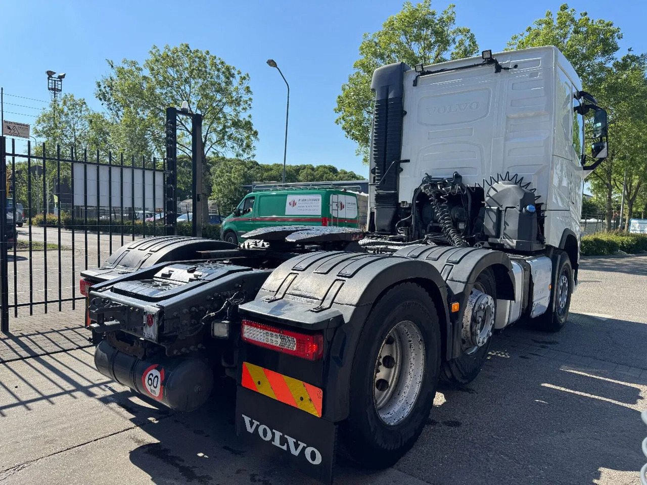 Volvo FH 460 6X2 - EURO 6 + LIFTING AXLE - יחידת טרקטור: תמונה 4 Volvo FH 460 6X2 - EURO 6 + LIFTING AXLE - יחידת טרקטור: תמונה 4