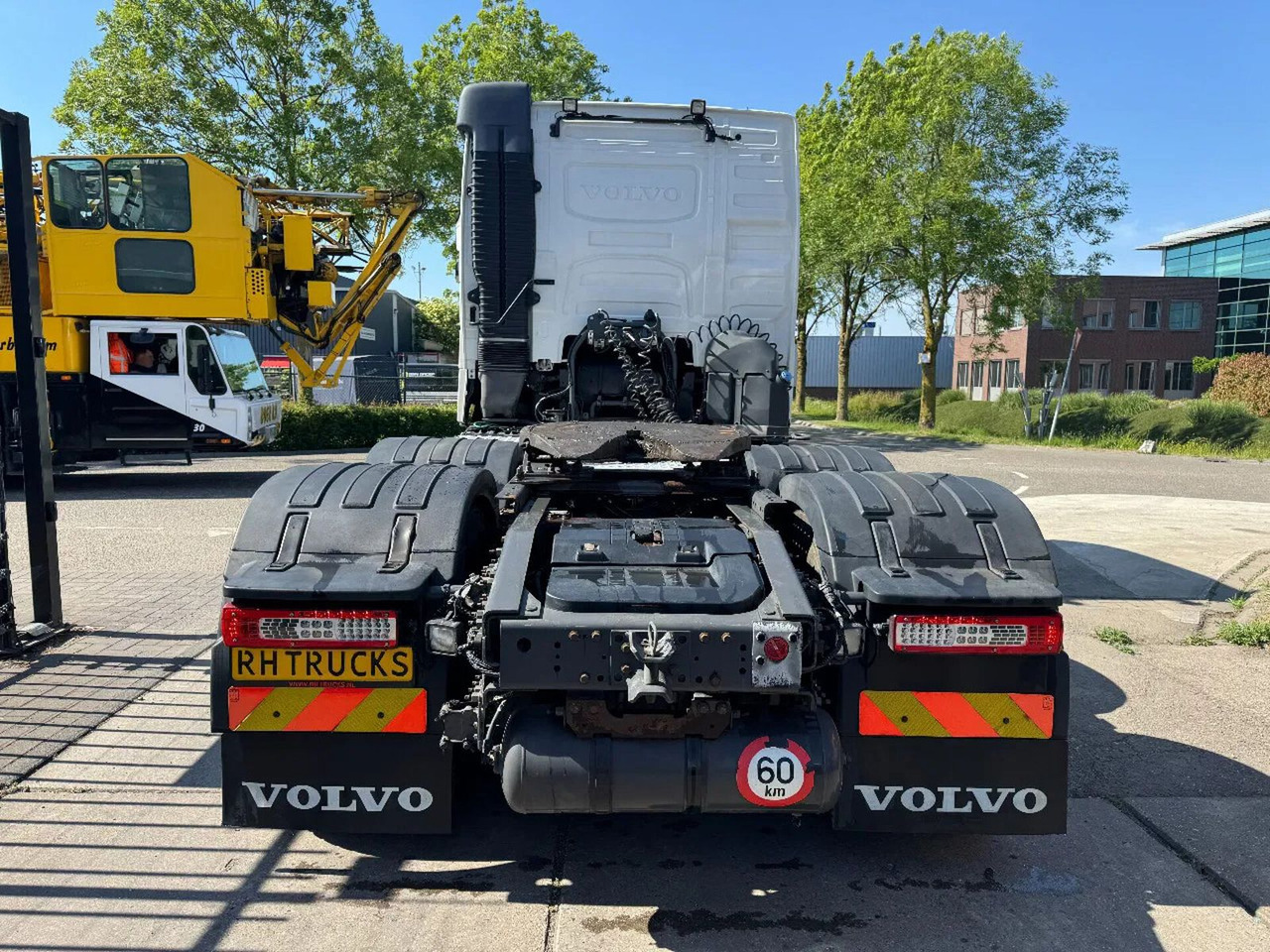 Volvo FH 460 6X2 - EURO 6 + LIFTING AXLE - יחידת טרקטור: תמונה 5 Volvo FH 460 6X2 - EURO 6 + LIFTING AXLE - יחידת טרקטור: תמונה 5