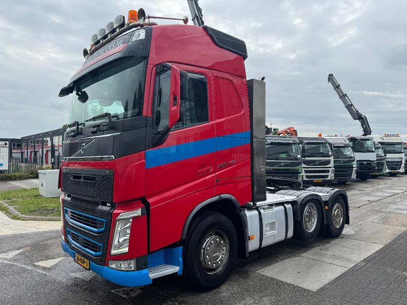 Volvo FH 460 6X2 EURO 6 ONLY 252.195 KM TÜV 07-2026 - יחידת טרקטור: תמונה 1 Volvo FH 460 6X2 EURO 6 ONLY 252.195 KM TÜV 07-2026 - יחידת טרקטור: תמונה 1