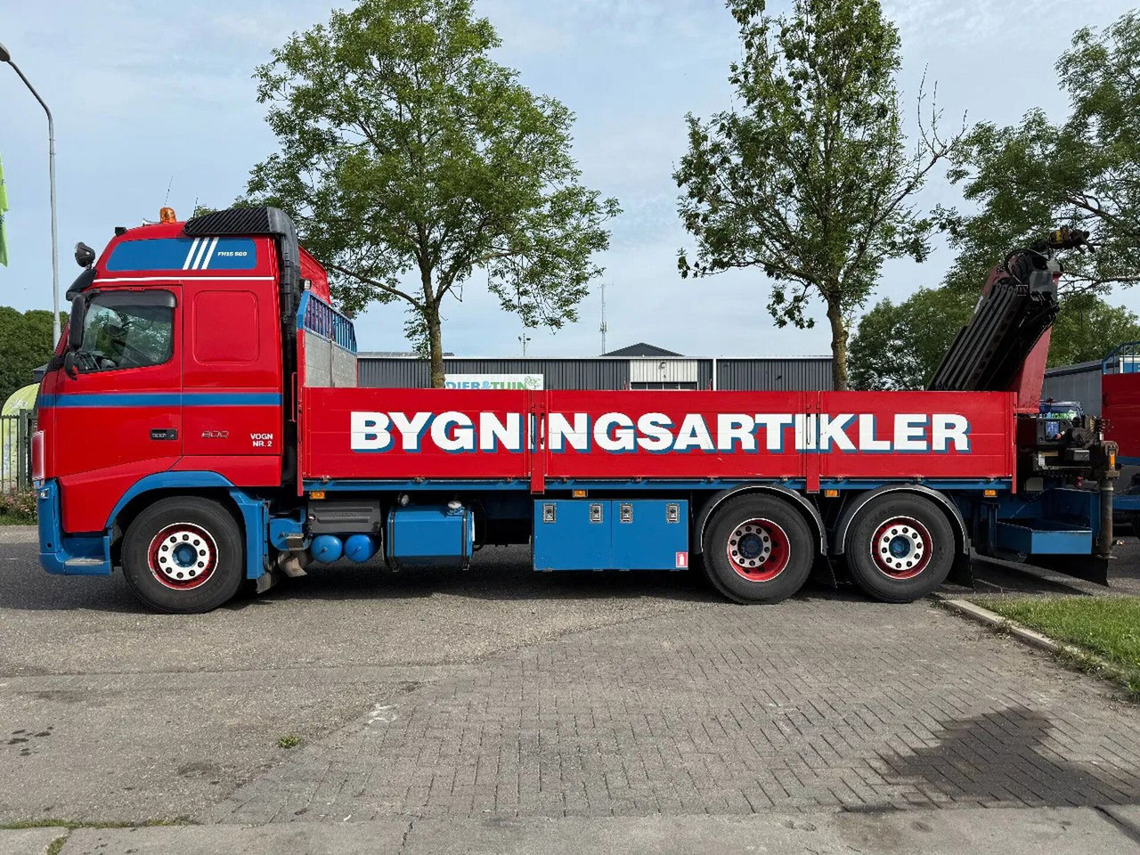Volvo FH 600 - 6X2 - EURO 5 + HMF 2420 K5 + REMOTE - משאית צד נופל/ שטוחה, משאית מנוף: תמונה 5 Volvo FH 600 - 6X2 - EURO 5 + HMF 2420 K5 + REMOTE - משאית צד נופל/ שטוחה, משאית מנוף: תמונה 5