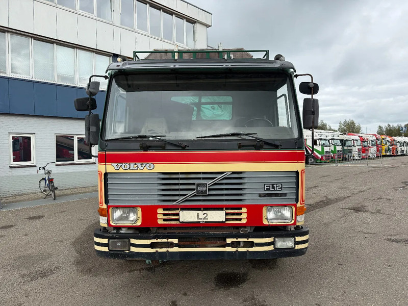 Volvo FL 12.420 6X2 MANUAL GEAR / FULL STEEL SUSP. / 10 TYRES / HUB REDUCT. + CABLELIFT TIPPER + CONTAINER FLATBED - משאית מערכת כבלים: תמונה 2 Volvo FL 12.420 6X2 MANUAL GEAR / FULL STEEL SUSP. / 10 TYRES / HUB REDUCT. + CABLELIFT TIPPER + CONTAINER FLATBED - משאית מערכת כבלים: תמונה 2