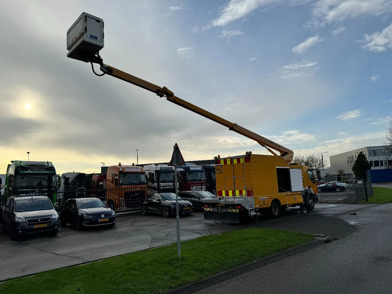 Volvo FL 240 4X2 DANILIFT WDT 180S ONLY 327.000 KM - משאית: תמונה 4 Volvo FL 240 4X2 DANILIFT WDT 180S ONLY 327.000 KM - משאית: תמונה 4
