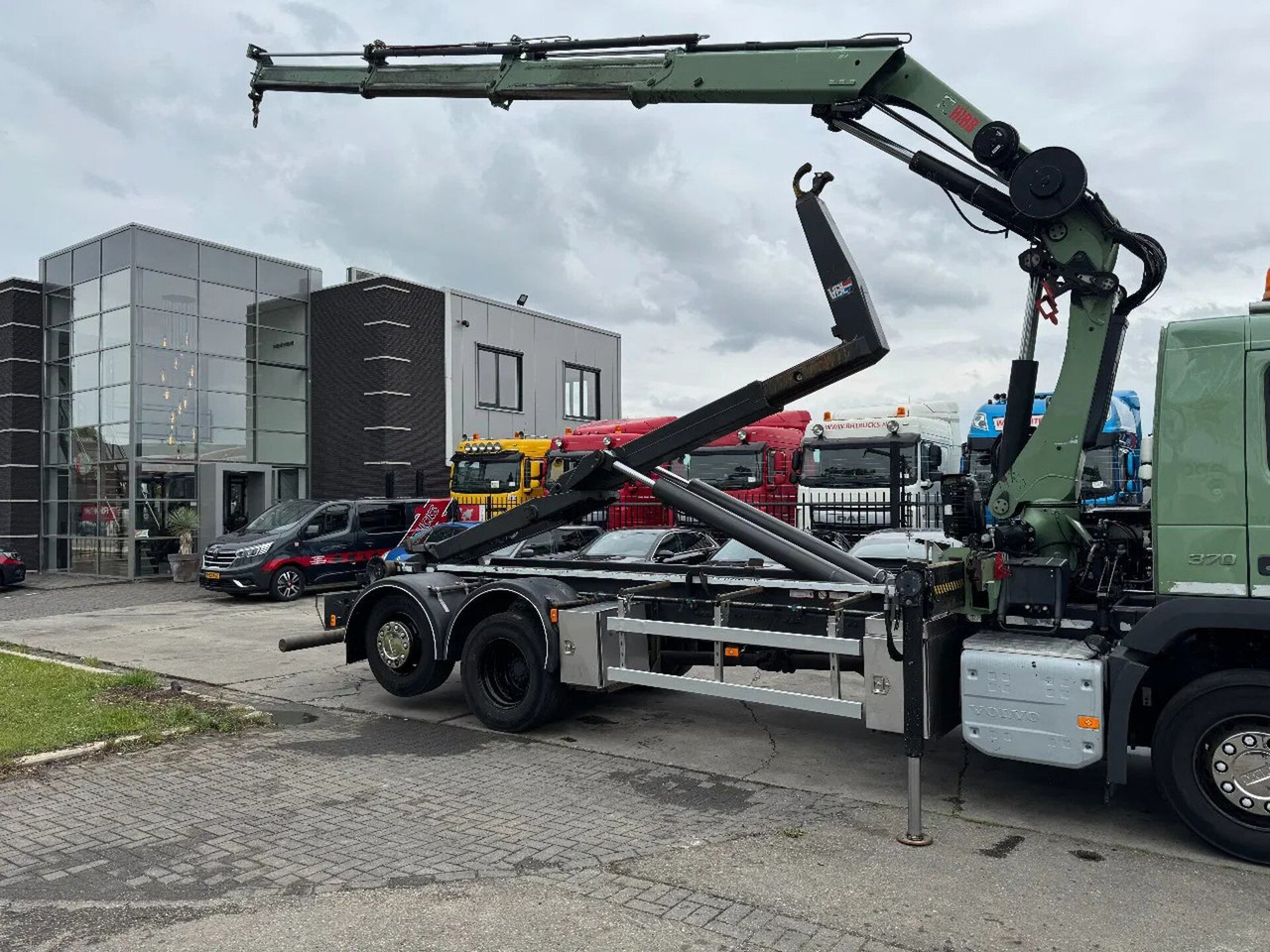 Volvo FM 370 6X2 VDL 21T HOOK + HIAB 211 + REMOTE CONT - משאית הרמת וו, משאית מנוף: תמונה 4 Volvo FM 370 6X2 VDL 21T HOOK + HIAB 211 + REMOTE CONT - משאית הרמת וו, משאית מנוף: תמונה 4