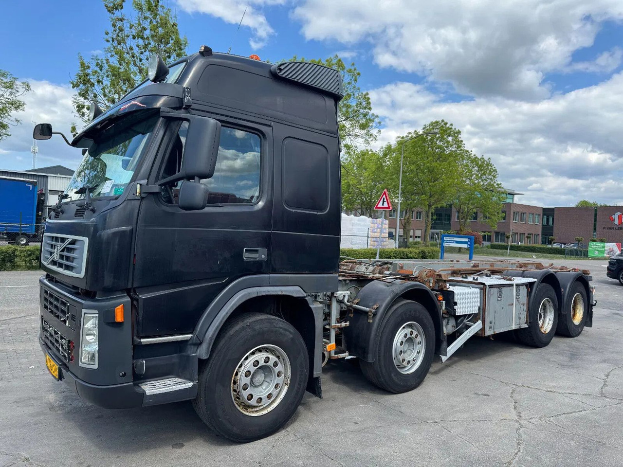 Volvo FM 440 8X4 EURO 5 + CABELLIFT TIPPER - משאית הרמת וו: תמונה 1 Volvo FM 440 8X4 EURO 5 + CABELLIFT TIPPER - משאית הרמת וו: תמונה 1