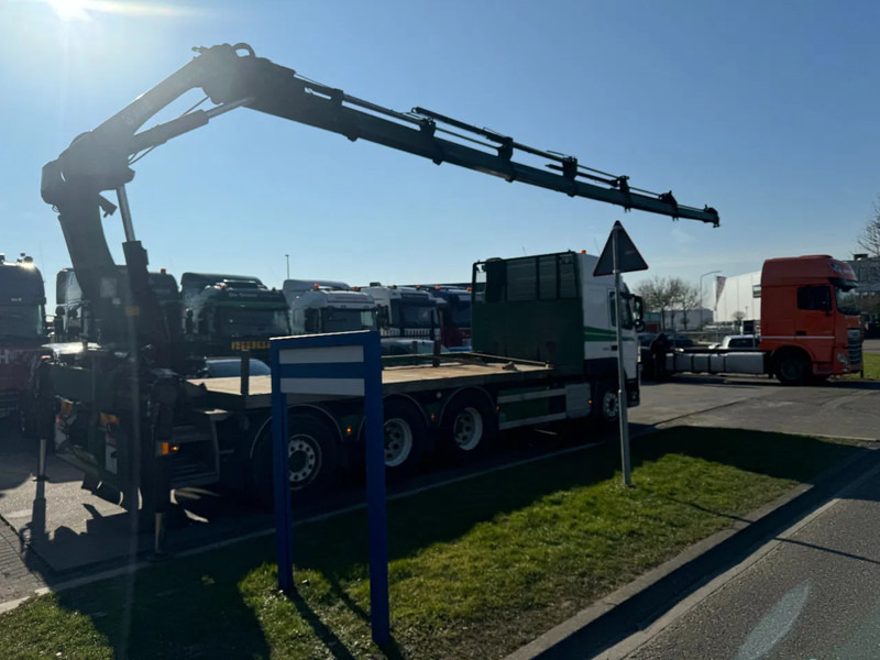 Volvo FM 500 8X4 HIAB 288 + REMOTE CONTROL 5TH + 6TH FUNCTION - משאית צד נופל/ שטוחה, משאית מנוף: תמונה 4 Volvo FM 500 8X4 HIAB 288 + REMOTE CONTROL 5TH + 6TH FUNCTION - משאית צד נופל/ שטוחה, משאית מנוף: תמונה 4