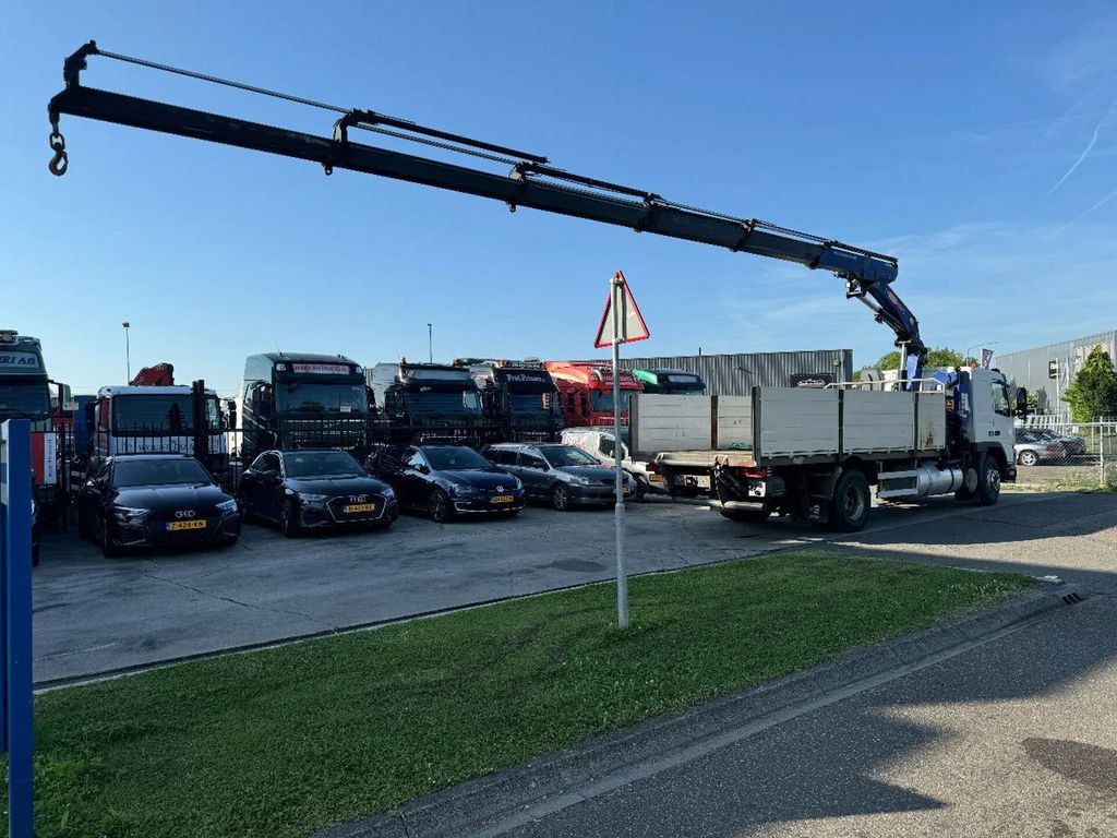 Volvo FM 7.290 4X2 EURO 2 + PM 22SP5 + REMOTE CONTROL - משאית צד נופל/ שטוחה, משאית מנוף: תמונה 4 Volvo FM 7.290 4X2 EURO 2 + PM 22SP5 + REMOTE CONTROL - משאית צד נופל/ שטוחה, משאית מנוף: תמונה 4