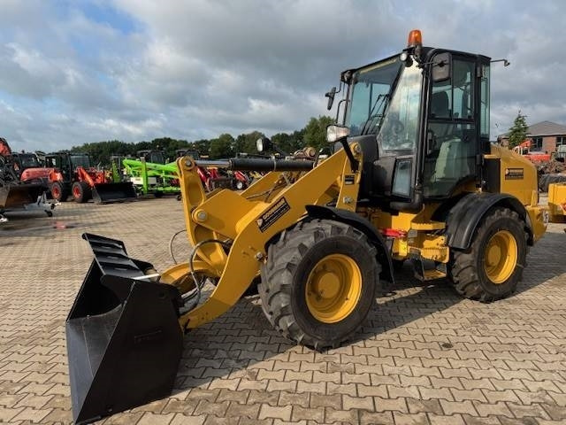 CAT 908 - מעמיס גלגלים: תמונה 3 CAT 908 - מעמיס גלגלים: תמונה 3