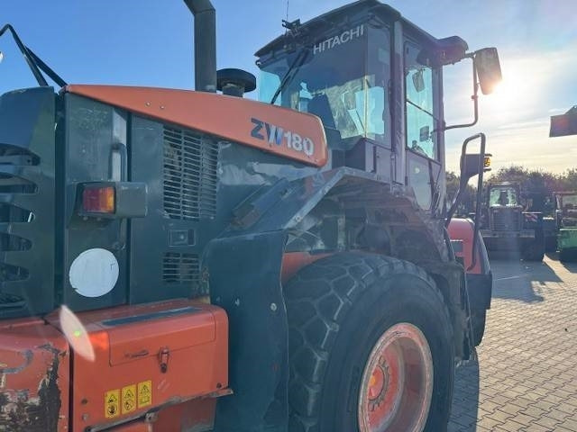 מעמיס גלגלים Hitachi ZW 180: תמונה 7
