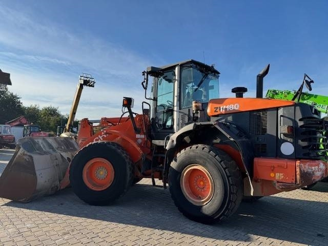 מעמיס גלגלים Hitachi ZW 180: תמונה 9