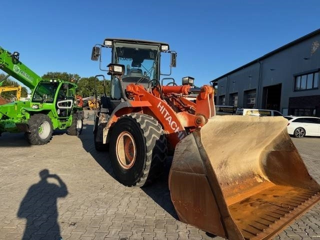 Hitachi ZW 180 - מעמיס גלגלים: תמונה 3 Hitachi ZW 180 - מעמיס גלגלים: תמונה 3