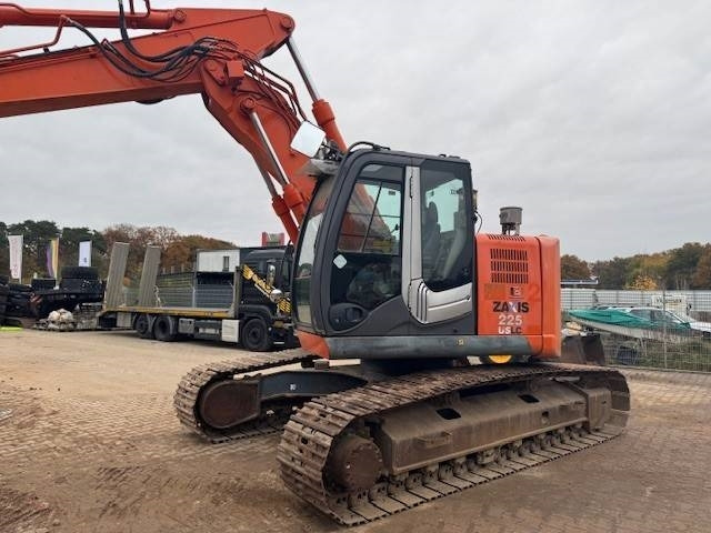 Hitachi ZX 225 US LC - מחפר סורק: תמונה 4 Hitachi ZX 225 US LC - מחפר סורק: תמונה 4