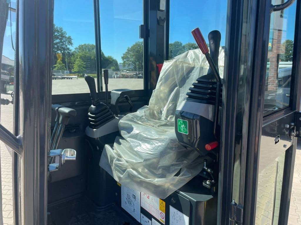 KOMATSU PC16 - מיני מחפר: תמונה 5 KOMATSU PC16 - מיני מחפר: תמונה 5