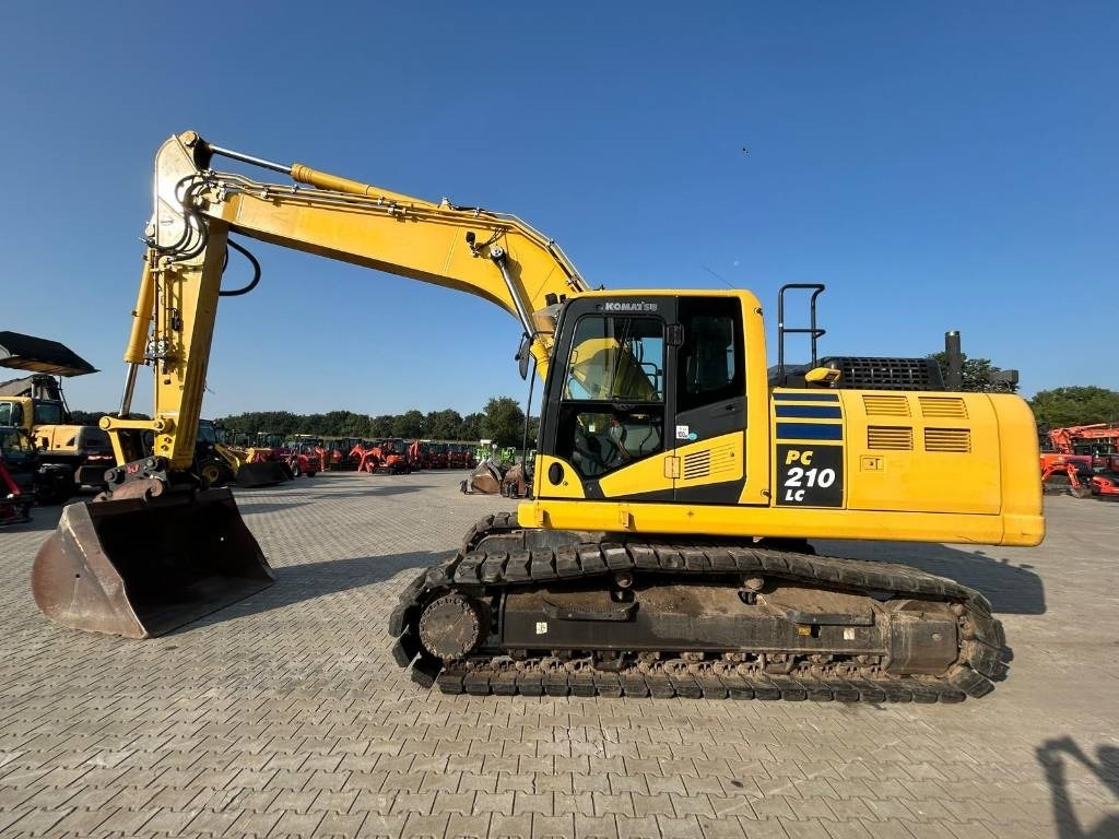 KOMATSU PC210 LC-11 - מחפר סורק: תמונה 1 KOMATSU PC210 LC-11 - מחפר סורק: תמונה 1