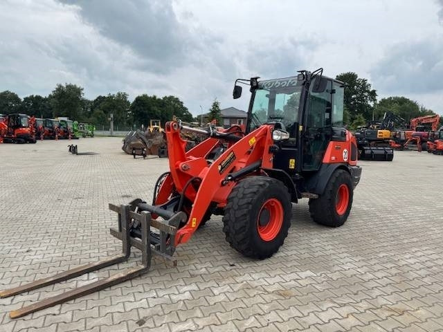 KUBOTA R090 - מעמיס גלגלים: תמונה 3 KUBOTA R090 - מעמיס גלגלים: תמונה 3
