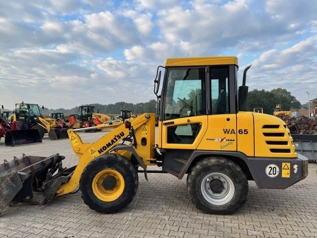 Komatsu WA 65-3 - מעמיס גלגלים: תמונה 2 Komatsu WA 65-3 - מעמיס גלגלים: תמונה 2