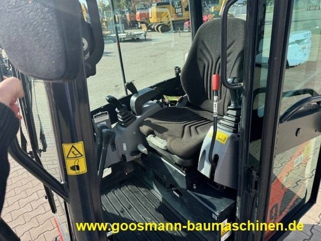 Kubota KX 018-4 - מיני מחפר: תמונה 3 Kubota KX 018-4 - מיני מחפר: תמונה 3