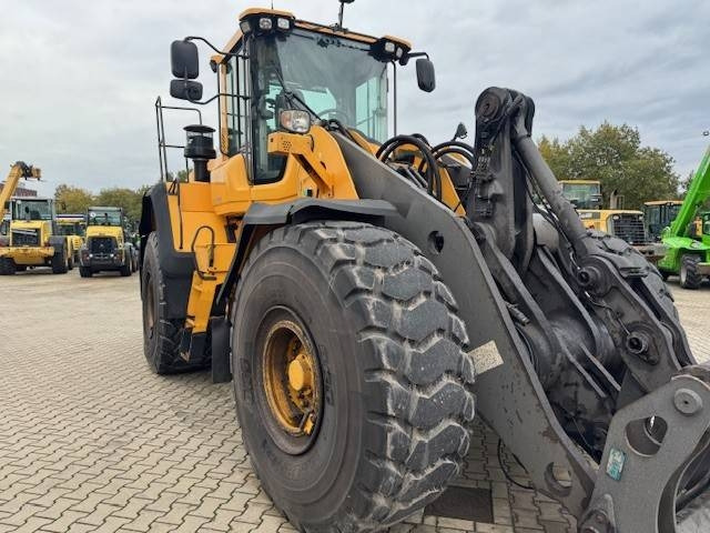 Volvo L 180 H - מעמיס גלגלים: תמונה 1 Volvo L 180 H - מעמיס גלגלים: תמונה 1