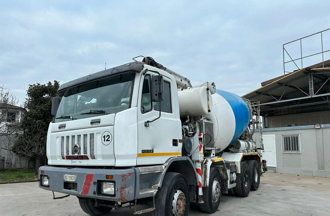 Betonpompa Cifa 28 metri - משאית משאבת מערבל: תמונה 1 Betonpompa Cifa 28 metri - משאית משאבת מערבל: תמונה 1