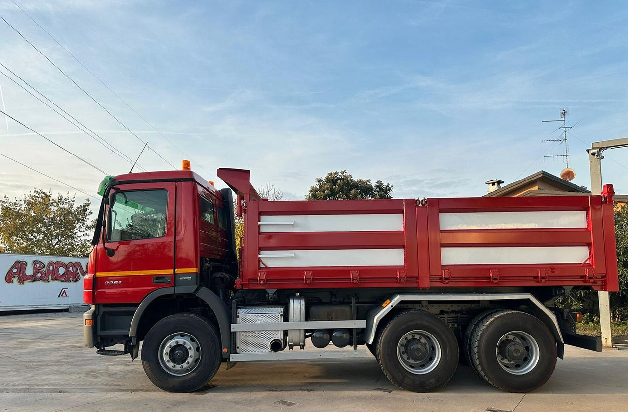 Mercedes Actros 3 assi 33 51 euro 5 - משאית צד נופל/ שטוחה: תמונה 2 Mercedes Actros 3 assi 33 51 euro 5 - משאית צד נופל/ שטוחה: תמונה 2