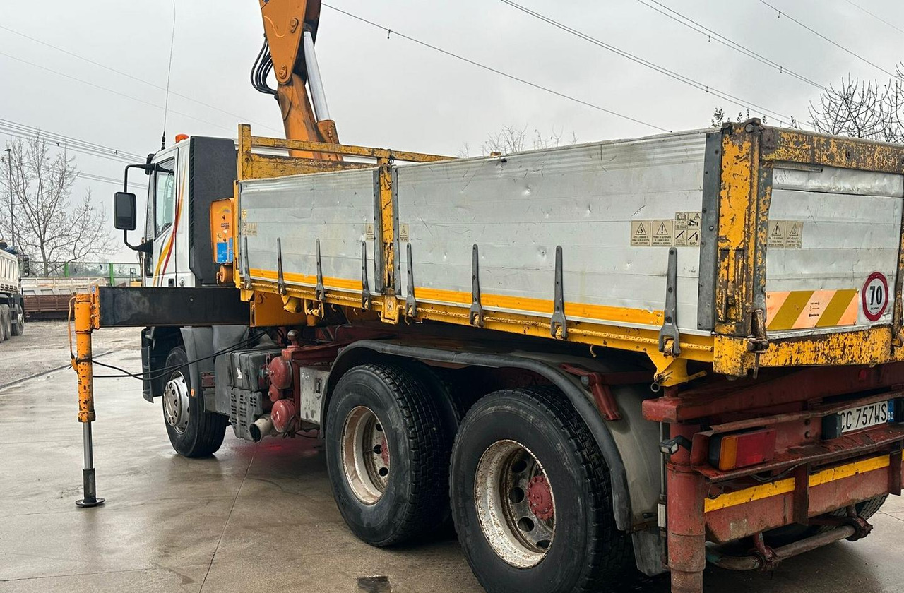 Motrice Iveco eurotech con la grù - מזהיר, משאית מנוף: תמונה 3 Motrice Iveco eurotech con la grù - מזהיר, משאית מנוף: תמונה 3