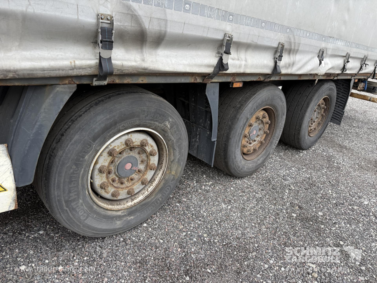 KRONE Curtainsider Mega - סמיטריילר עם וילונות צד: תמונה 4 KRONE Curtainsider Mega - סמיטריילר עם וילונות צד: תמונה 4