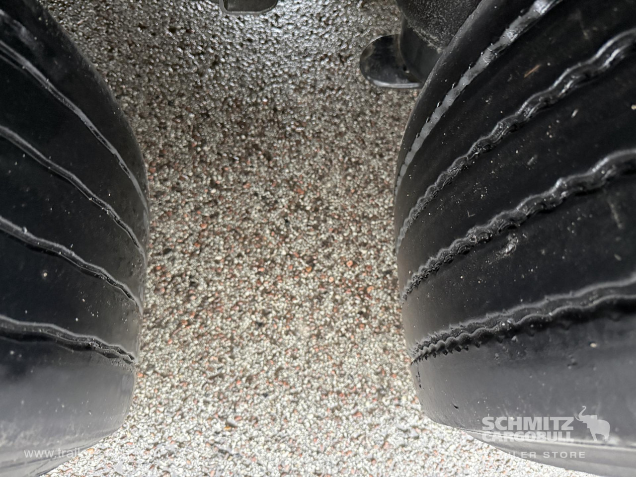 SCHMITZ Curtainsider Standard - סמיטריילר עם וילונות צד: תמונה 4 SCHMITZ Curtainsider Standard - סמיטריילר עם וילונות צד: תמונה 4