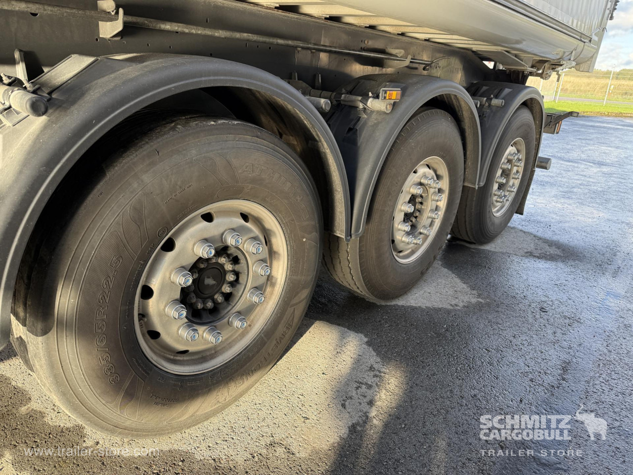 SCHMITZ Tipper Alu-square sided body 47m³ - סמיטריילר עם מזהיר: תמונה 5 SCHMITZ Tipper Alu-square sided body 47m³ - סמיטריילר עם מזהיר: תמונה 5