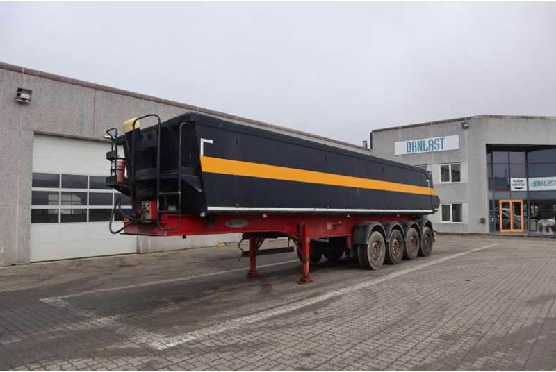 Benalu 4-axle Tipper/Kipper/Tiptrailer 38 m³ - סמיטריילר עם מזהיר: תמונה 1 Benalu 4-axle Tipper/Kipper/Tiptrailer 38 m³ - סמיטריילר עם מזהיר: תמונה 1