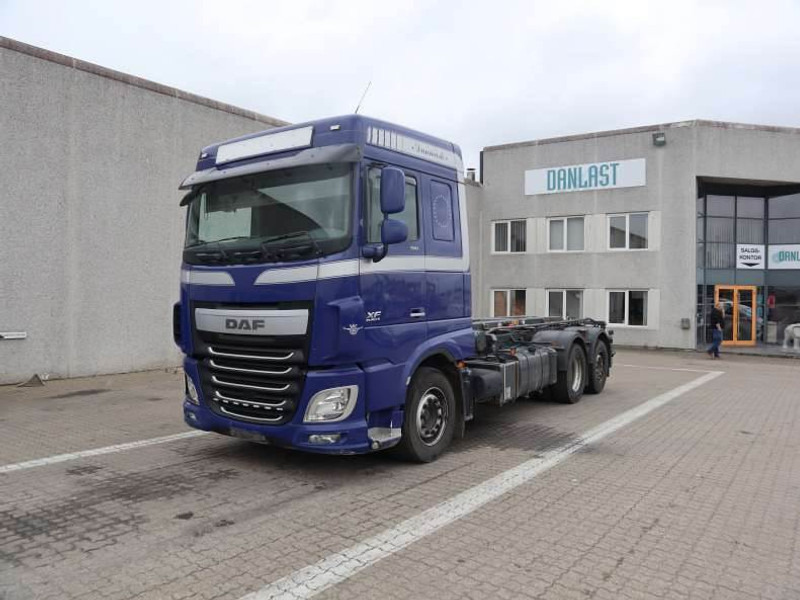 DAF XF 510 FAN EURO 6 - משאית מערכת כבלים: תמונה 1 DAF XF 510 FAN EURO 6 - משאית מערכת כבלים: תמונה 1