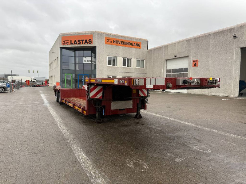 Goldhofer Lowbed / Tieflader / Sengetrailer - סמיטריילר עם מטען נמוך: תמונה 1 Goldhofer Lowbed / Tieflader / Sengetrailer - סמיטריילר עם מטען נמוך: תמונה 1
