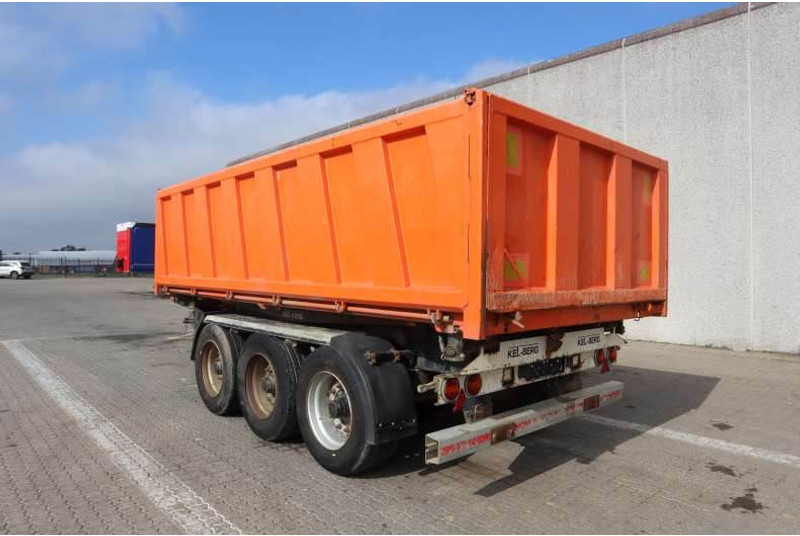 KEL-BERG 3-axle Tippertrailer/Kippanhänger/Tipkærre 14 m³ - קרון נגרר עם מזהיר: תמונה 4 KEL-BERG 3-axle Tippertrailer/Kippanhänger/Tipkærre 14 m³ - קרון נגרר עם מזהיר: תמונה 4