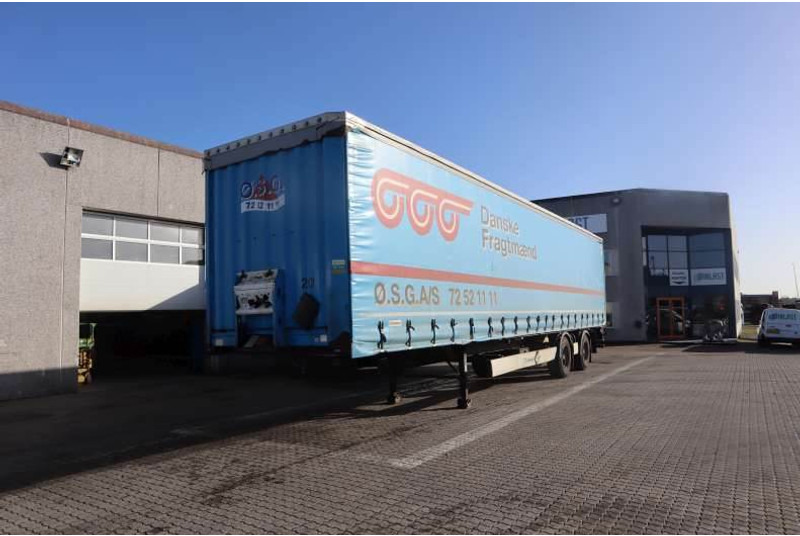 Krone 34 pl. Curtainsider/Planenauflieger/Gardintrailer - סמיטריילר: תמונה 1 Krone 34 pl. Curtainsider/Planenauflieger/Gardintrailer - סמיטריילר: תמונה 1